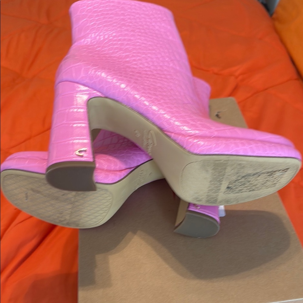 Circus by Sam Edelman Pink Heeled Boots - Picture 14 of 16